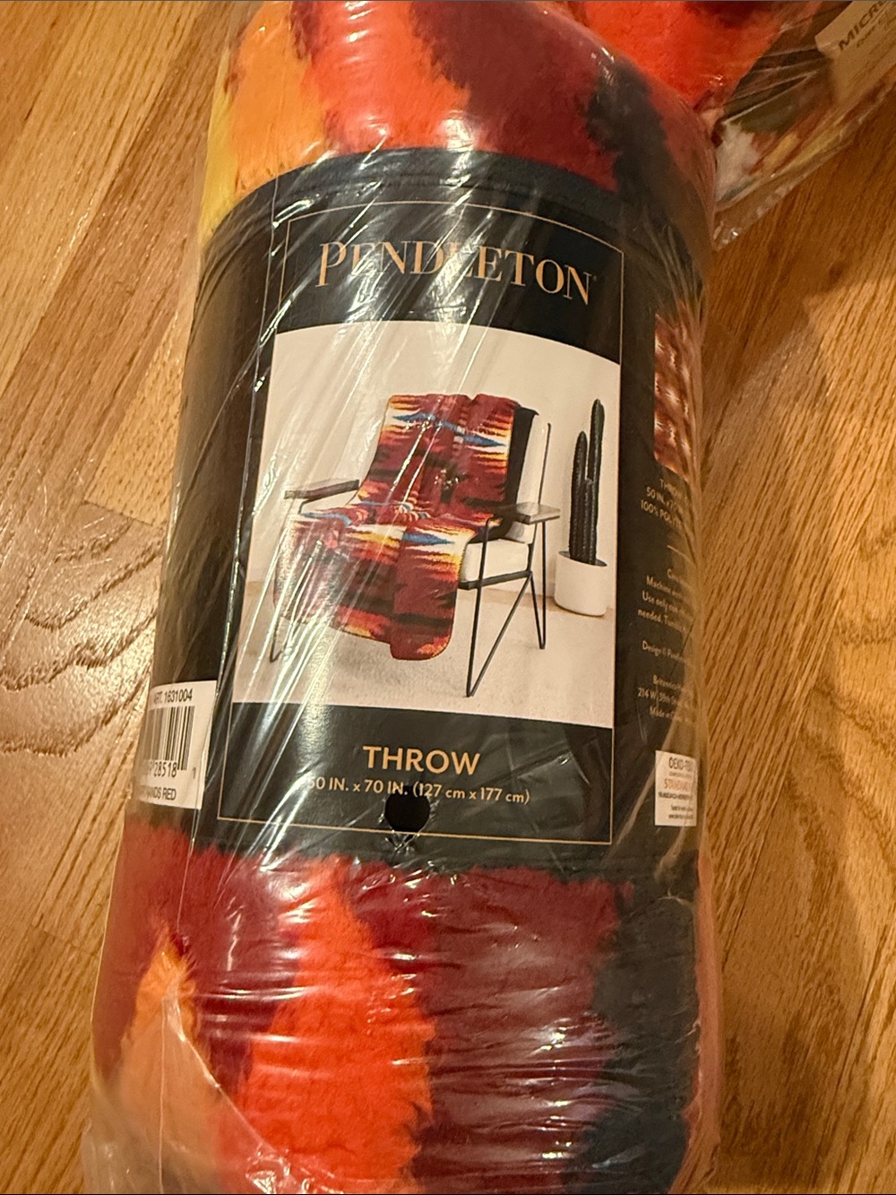 NWT Pendleton Sherpa Throw Blanket Short Sands Red